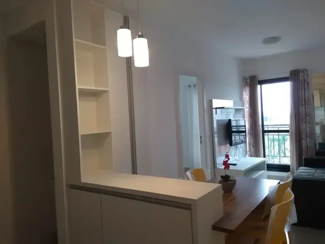 Apartamento 1 quarto e 1 banheiro, para alugar, no bairro Portão em Curitiba