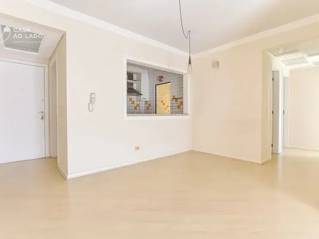 Apartamento 3 quartos e 1 banheiro, para alugar, no bairro Abranches em Curitiba
