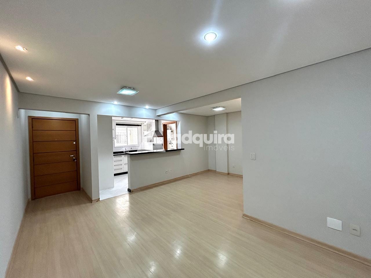 Apartamento à venda com 3 quartos, 98m² - Foto 3