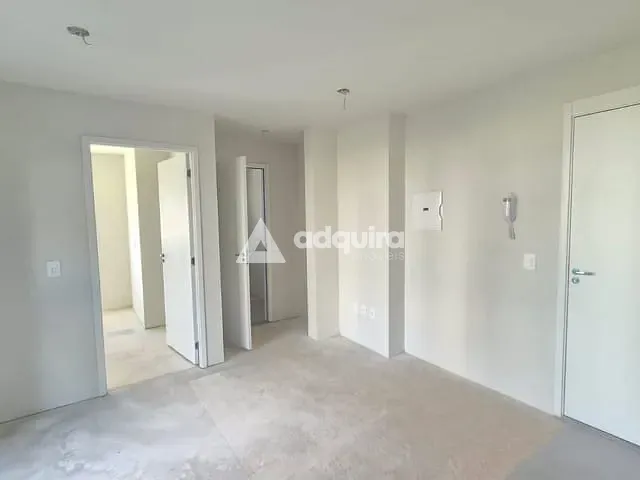 Apartamento com 43m² 1 quarto e 1 banheiro, à venda, no bairro Uvaranas em Ponta Grossa