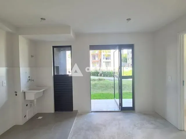 Apartamento com 43m² 1 quarto e 1 banheiro, à venda, no bairro Uvaranas em Ponta Grossa