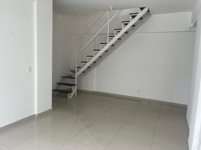 Apartamento 3 quartos e 1 banheiro, à venda, no bairro Corrêas em Petrópolis