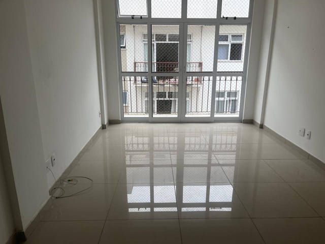 Apartamento 3 quartos e 1 banheiro, à venda, no bairro Corrêas em Petrópolis