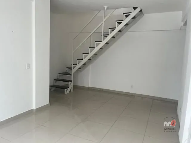 Apartamento 3 quartos e 1 banheiro, à venda, no bairro Corrêas em Petrópolis