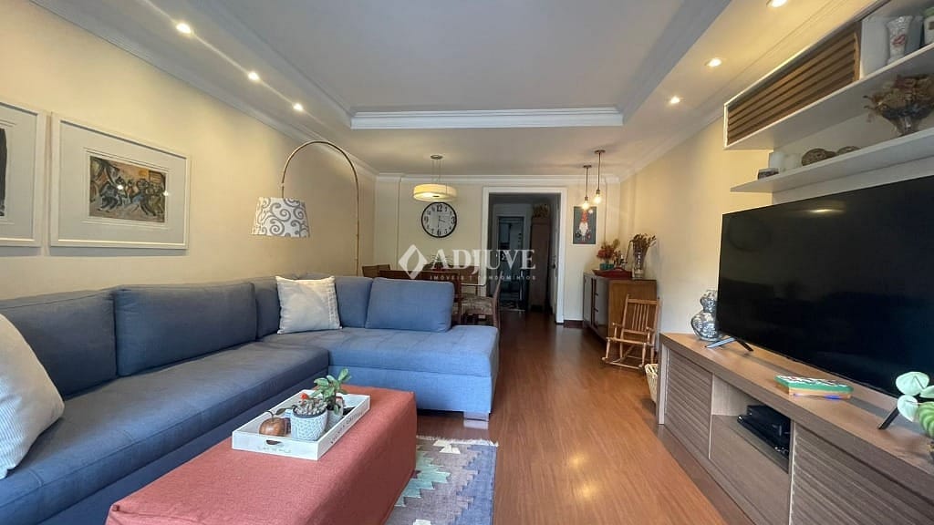 Apartamento à venda com 3 quartos, 130m² - Foto 4
