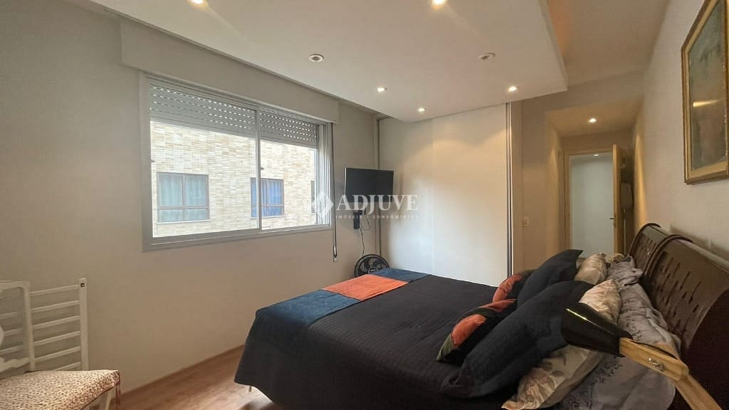 Apartamento à venda com 3 quartos, 130m² - Foto 9