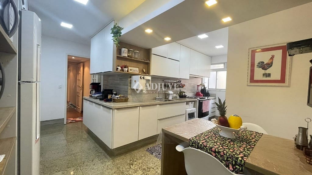 Apartamento à venda com 3 quartos, 130m² - Foto 16