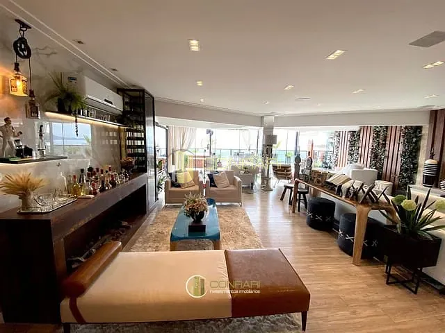 Apartamento 4 quartos e 4 banheiros, à venda, no bairro Meia Praia em Itapema