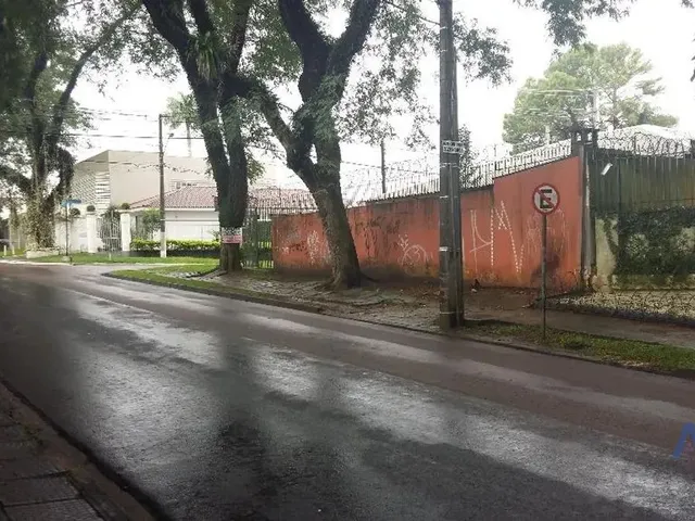 Apartamento 3 quartos e 3 banheiros, para alugar, no bairro Santa Quitéria em Curitiba