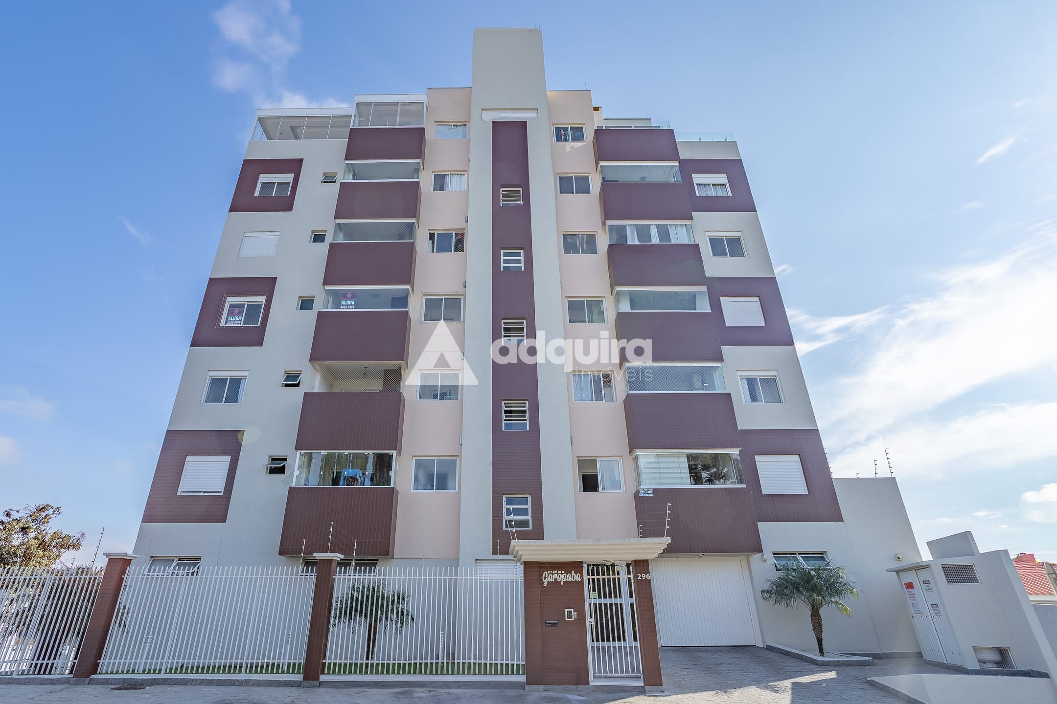 Apartamento à venda com 3 quartos, 96m² - Foto 1
