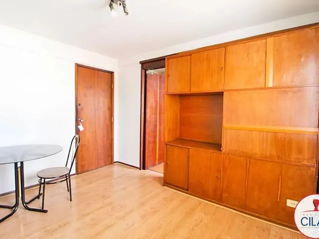 Apartamento 1 quarto e 1 banheiro, para alugar, no bairro Alto da Glória em Curitiba