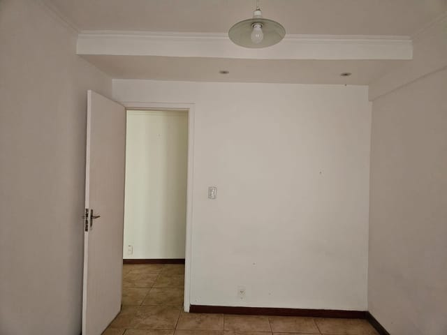 Apartamento 1 quarto e 1 banheiro, à venda, no bairro Bingen em Petrópolis