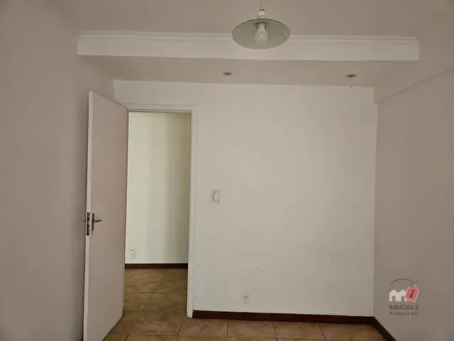 Apartamento 1 quarto e 1 banheiro, à venda, no bairro Bingen em Petrópolis