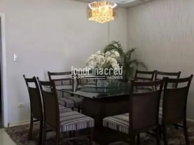 Apartamento 3 quartos e 2 banheiros, à venda, no bairro Centro em Arapongas