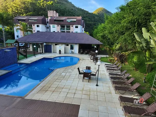 Apartamento 2 quartos e 1 banheiro, para alugar, no bairro Samambaia em Petrópolis