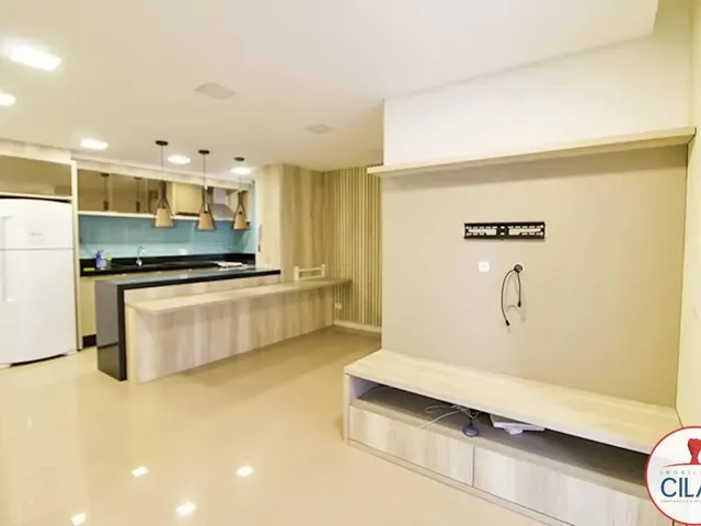 Apartamento 3 quartos e 2 banheiros, para alugar, no bairro Mercês em Curitiba