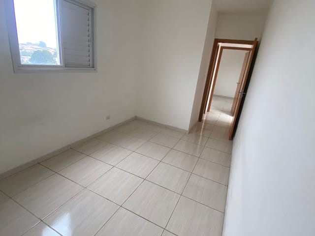 Apartamento 2 quartos e 1 banheiro, à venda, no bairro Jardim Eloyna em Pindamonhangaba