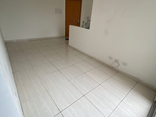 Apartamento 2 quartos e 1 banheiro, à venda, no bairro Jardim Eloyna em Pindamonhangaba