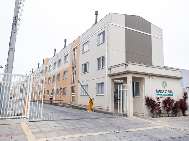 Apartamento com 65m² 2 quartos e 1 banheiro, à venda ou para alugar, no bairro São Gonçalo em Pelotas