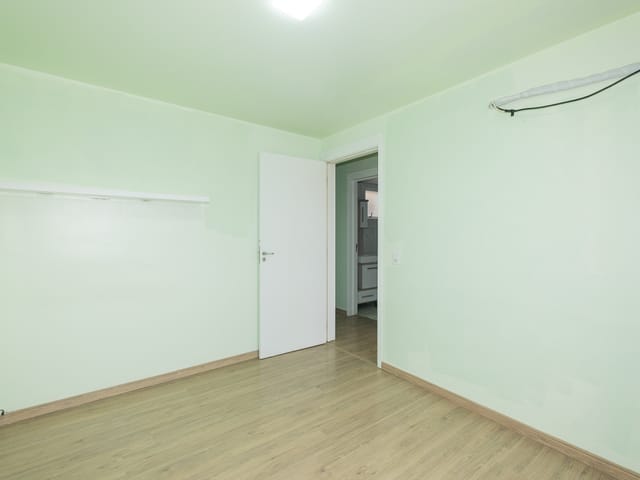 Apartamento com 65m² 2 quartos e 1 banheiro, à venda ou para alugar, no bairro São Gonçalo em Pelotas