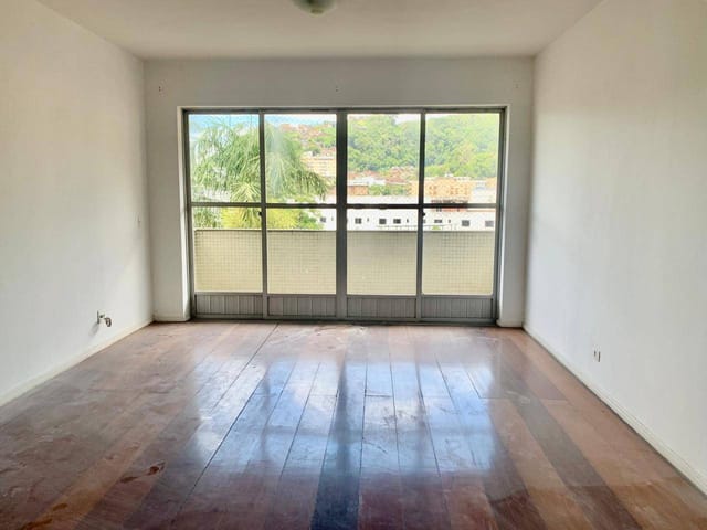 Apartamento 3 quartos e 2 banheiros, à venda, no bairro Valparaíso em Petrópolis