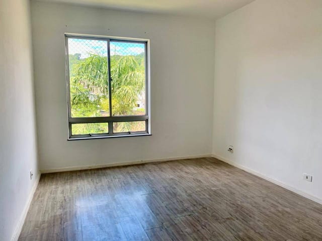 Apartamento 3 quartos e 2 banheiros, à venda, no bairro Valparaíso em Petrópolis