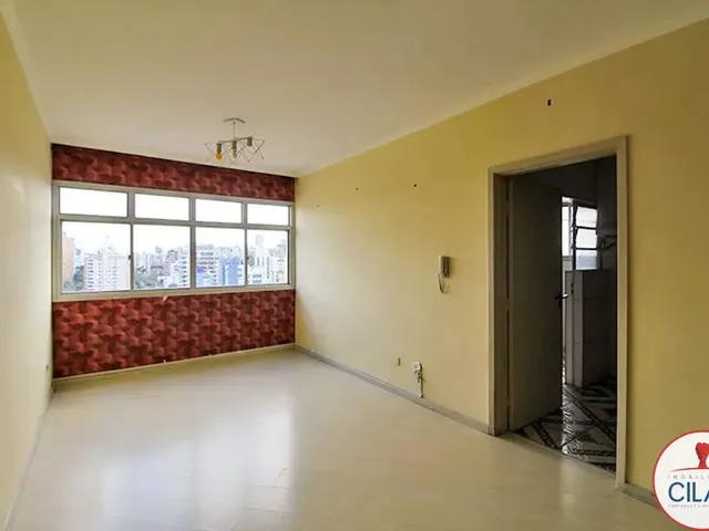 Apartamento 3 quartos e 3 banheiros, para alugar, no bairro Centro em Curitiba