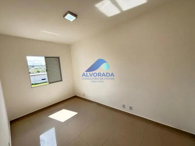 Apartamento com 10m² 2 quartos e 1 banheiro, para alugar, no bairro Jardim São Leopoldo em São José Dos Campos
