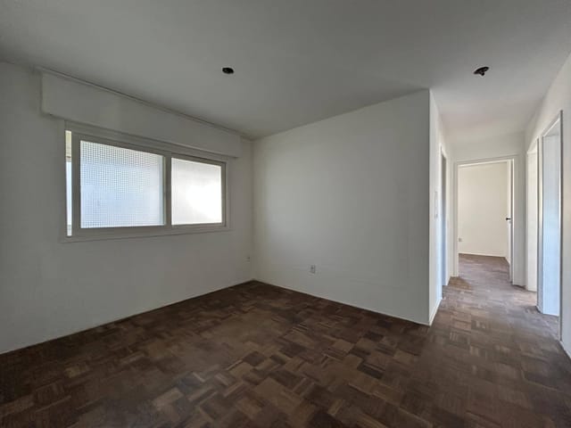 Apartamento 3 quartos e 2 banheiros, à venda, no bairro Areal em Pelotas