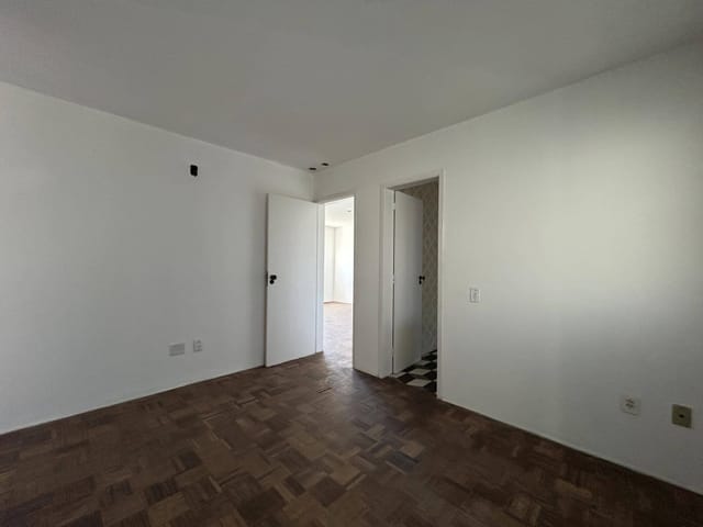 Apartamento 3 quartos e 2 banheiros, à venda, no bairro Areal em Pelotas