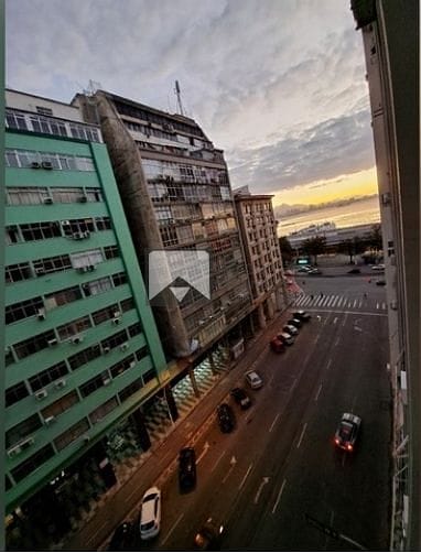 Apartamento à venda com 2 quartos, 70m² - Foto 19