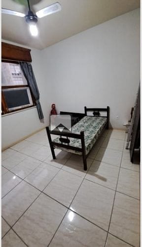 Apartamento à venda com 2 quartos, 70m² - Foto 2