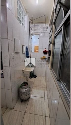 Apartamento à venda com 2 quartos, 70m² - Foto 4