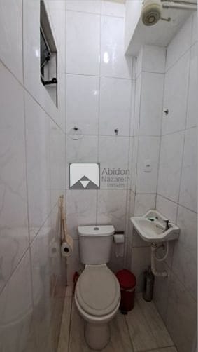 Apartamento à venda com 2 quartos, 70m² - Foto 3