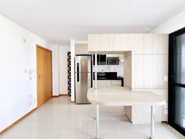 Apartamento com 74m² 1 quarto e 1 banheiro, à venda, no bairro Centro em Londrina