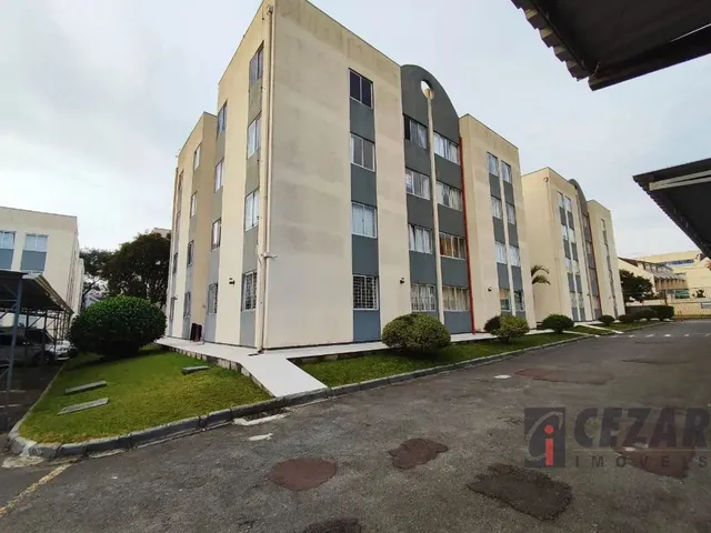 Apartamento 2 quartos e 1 banheiro, para alugar, no bairro Portão em Curitiba