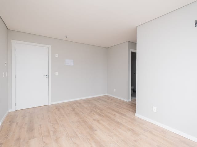 Apartamento com 68m² 2 quartos e 1 banheiro, à venda, no bairro Parque Una em Pelotas