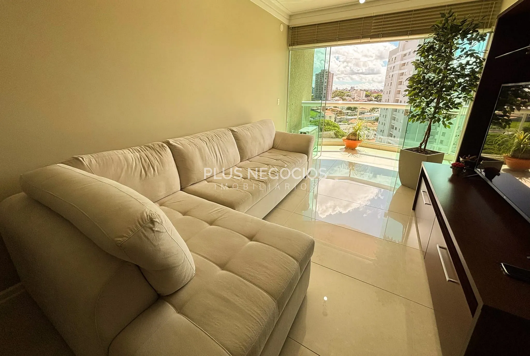 Apartamento, 3 quartos, 155 m² - Foto 1