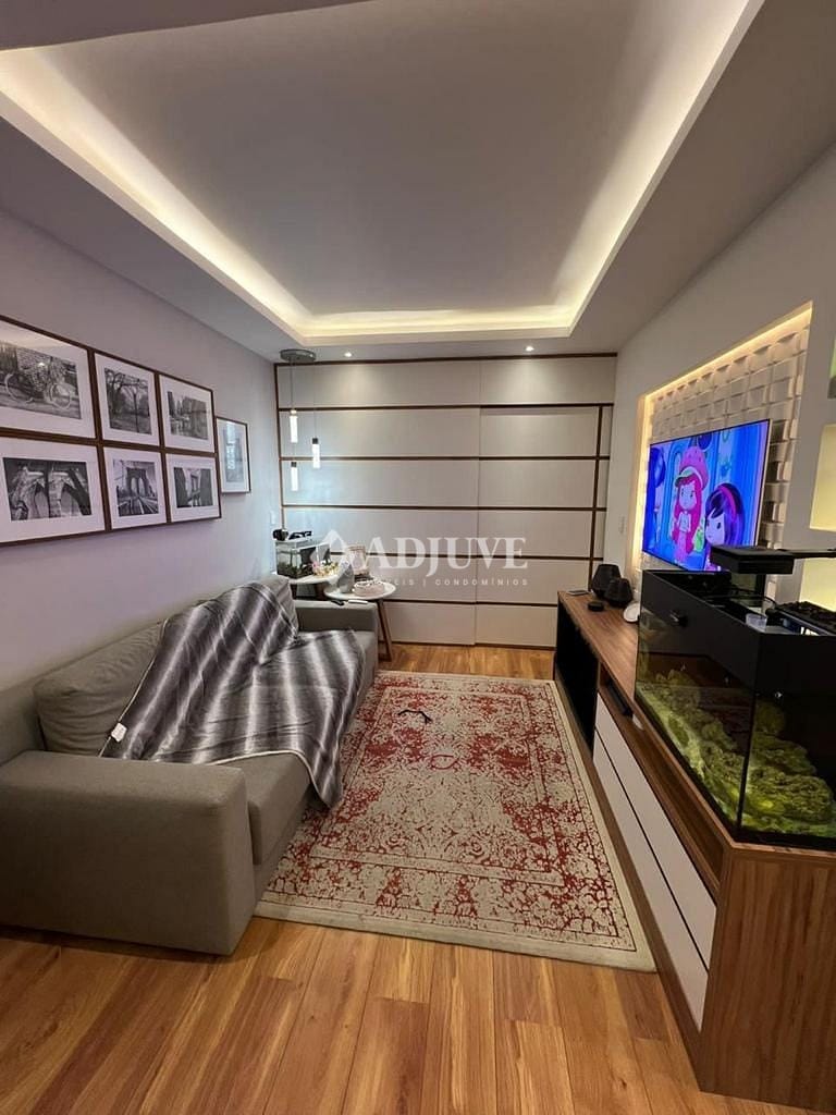Apartamento à venda com 3 quartos, 138m² - Foto 1