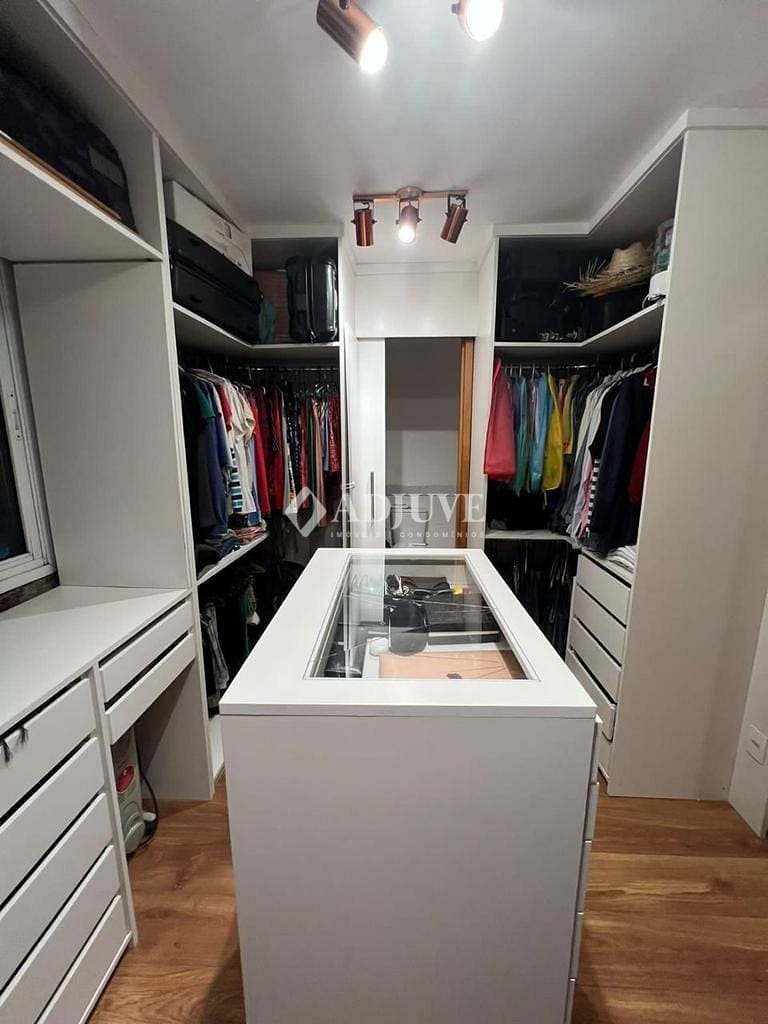Apartamento à venda com 3 quartos, 138m² - Foto 7