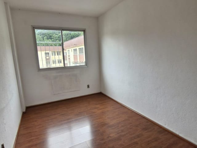 Apartamento 2 quartos e 1 banheiro, para alugar, no bairro Bingen em Petrópolis