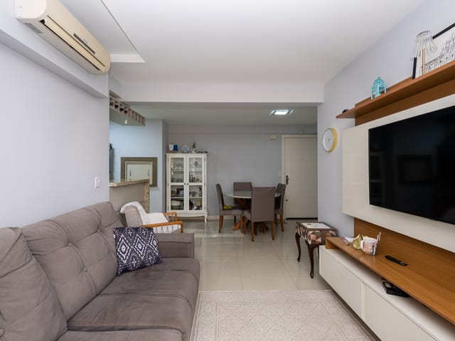 Apartamento 2 quartos e 2 banheiros, à venda, no bairro Centro em Pelotas