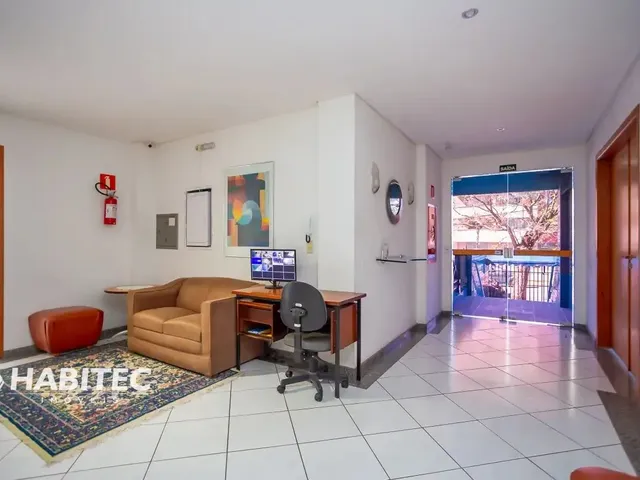 Apartamento 1 quarto e 1 banheiro, para alugar, no bairro Bigorrilho em Curitiba