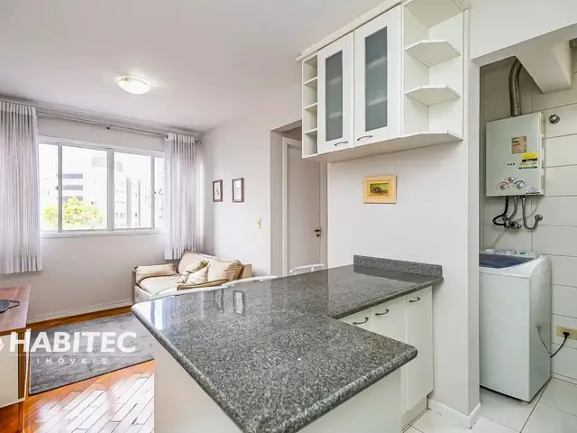 Apartamento 1 quarto e 1 banheiro, para alugar, no bairro Bigorrilho em Curitiba