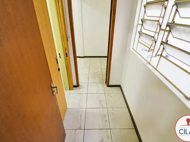 Apartamento 1 quarto e 1 banheiro, para alugar, no bairro Centro em Curitiba