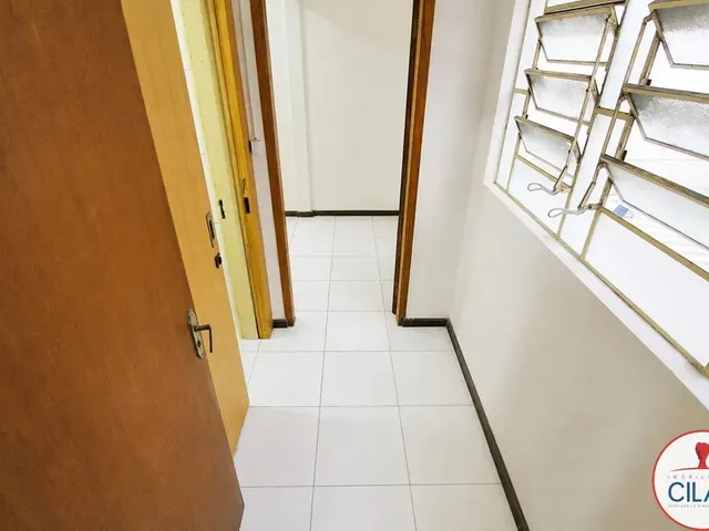 Apartamento 1 quarto e 1 banheiro, para alugar, no bairro Centro em Curitiba