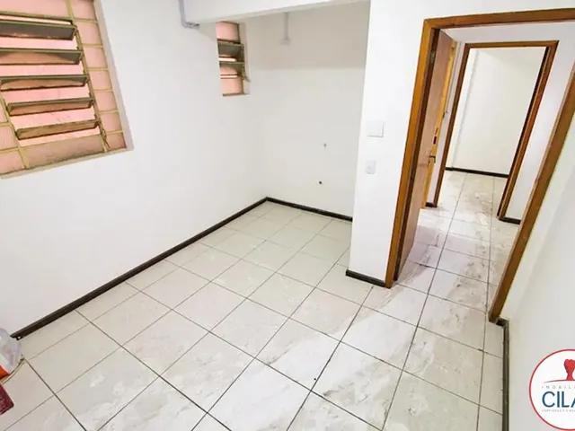 Apartamento 1 quarto e 1 banheiro, para alugar, no bairro Centro em Curitiba