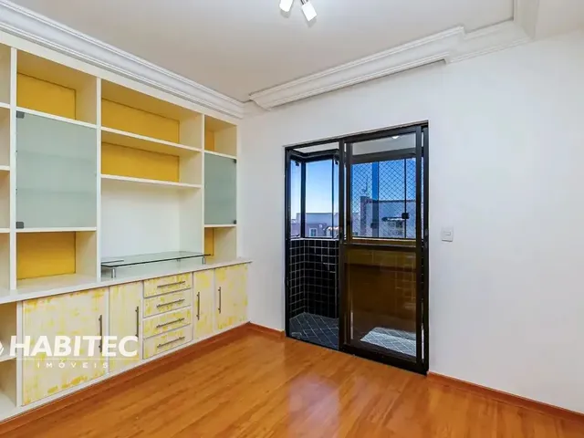 Apartamento 2 quartos e 2 banheiros, para alugar, no bairro Cabral em Curitiba