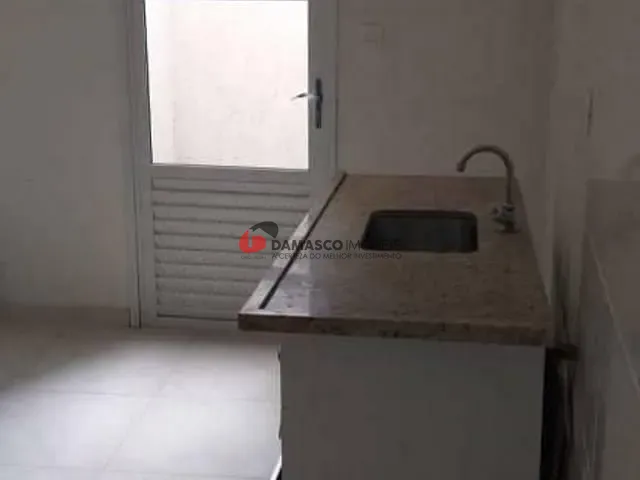 Apartamento 2 quartos e 1 banheiro, à venda, no bairro Vila Príncipe de Gales em Santo André