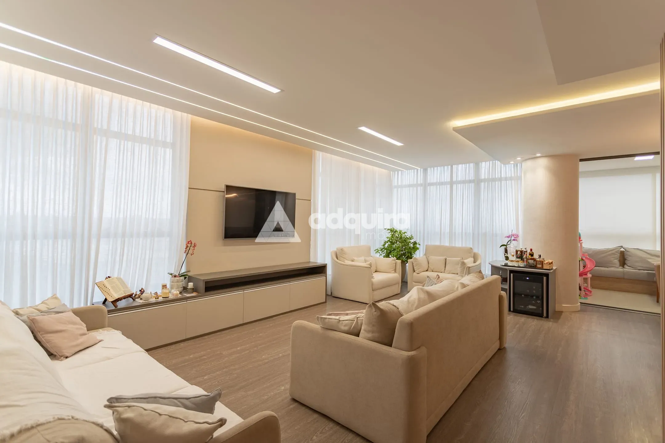 Apartamento, 3 quartos, 198 m² - Foto 2